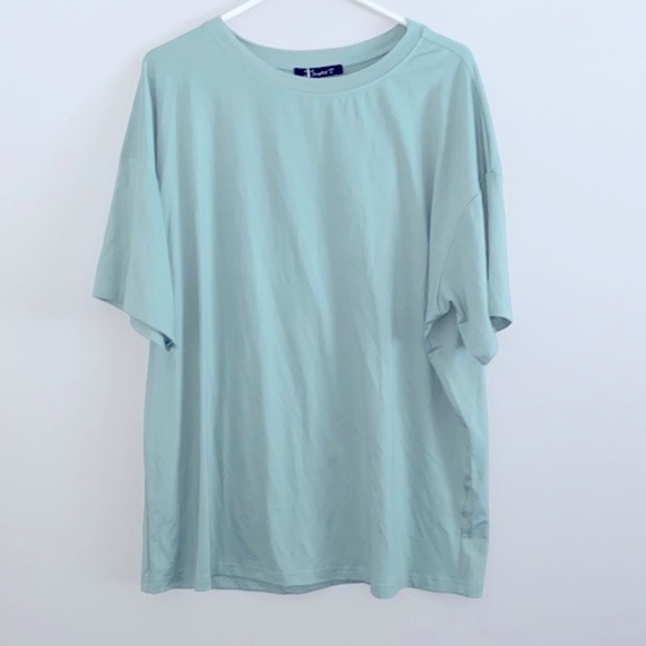 NWT Simplee T-shirt & biker shorts set - Picture 2 of 5